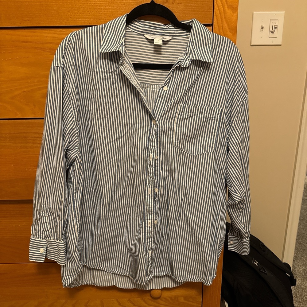 Old Navy Blue and White Striped Casual Button-Down Shirt